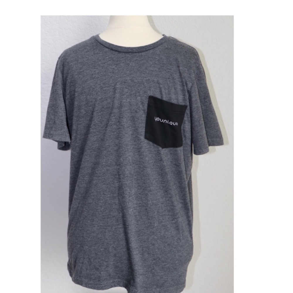 Gray/Black Tshirt